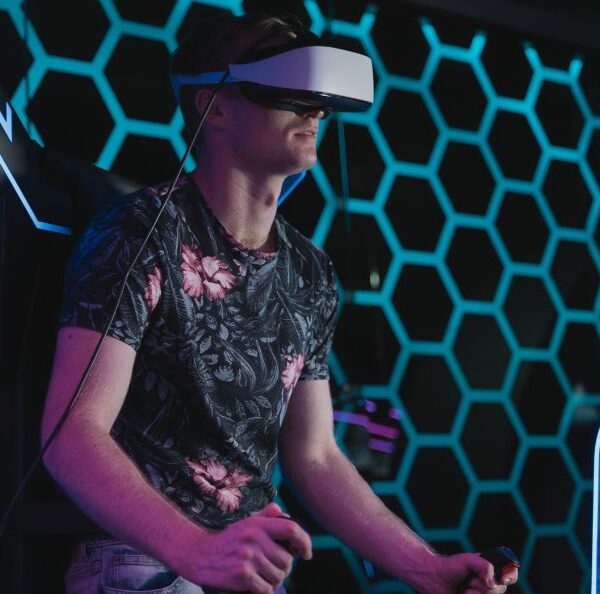 Virtual Reality: The Next Frontier in Social Gaming Experiences